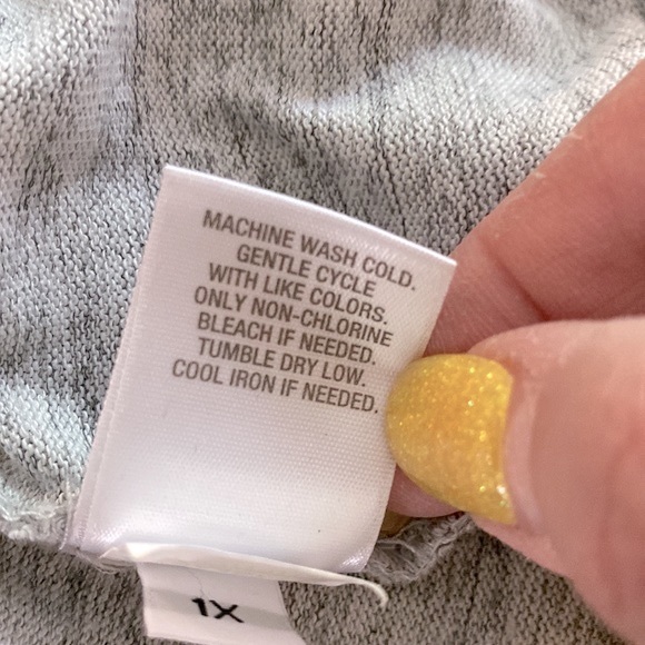 cb established 1962 women’s l/sleeve  top paisley design front and sleeves 1X - Picture 11 of 13